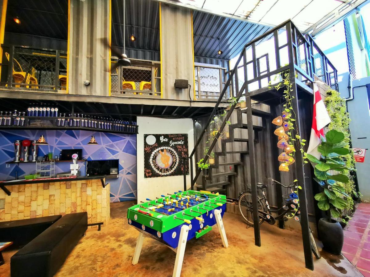 Revolution Siem Reap Hostel Ngoại thất bức ảnh